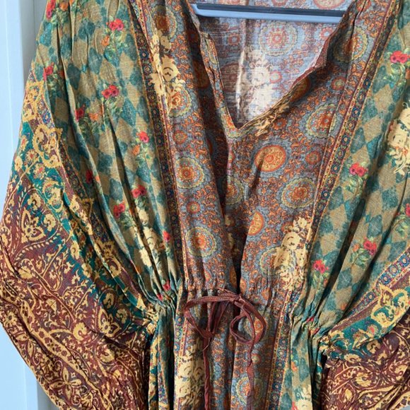 Boozy Button Albela Banarasi Winter Kaftan - Picture 2 of 4